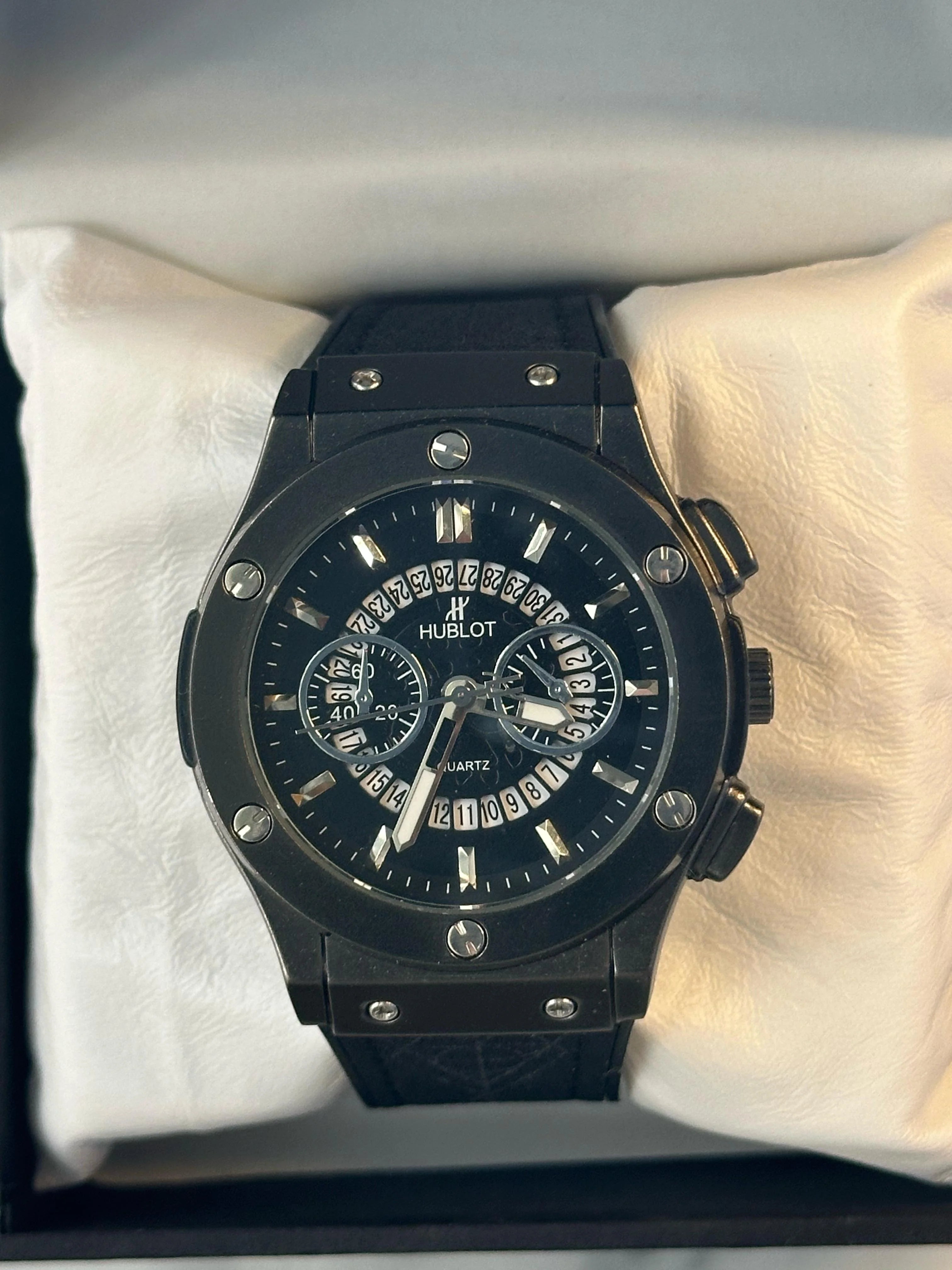 HUBLOT CHRONO LEATHER | GENEVE | BLACK DIAL